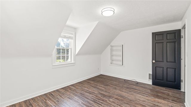 1423 Crestview Drive, Springfield, OH 45504