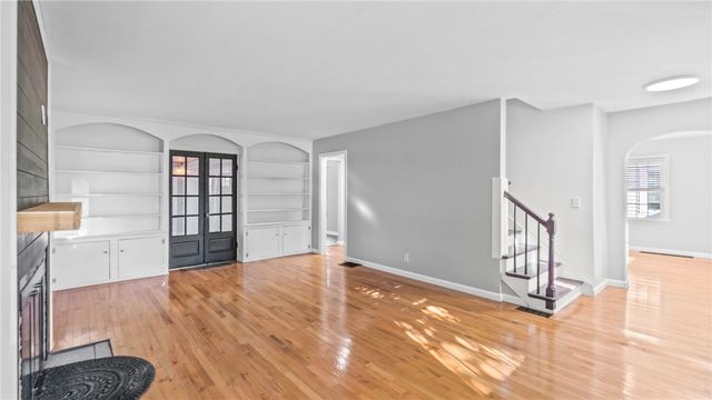 1423 Crestview Drive, Springfield, OH 45504