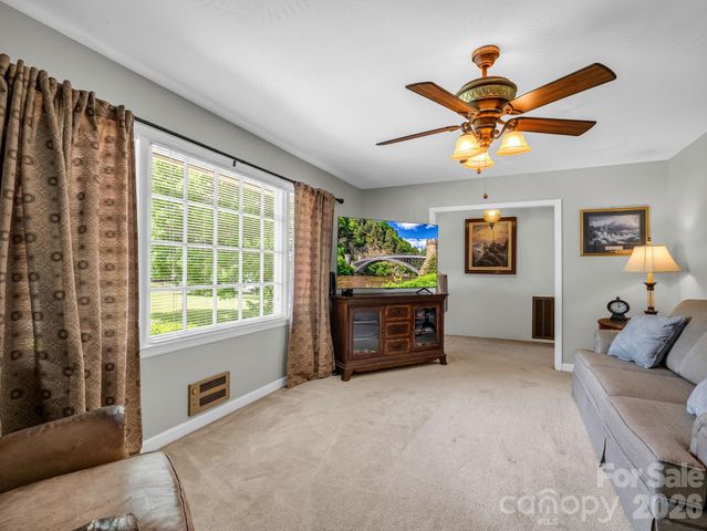 72 McEntire Road, Tryon, NC 28782