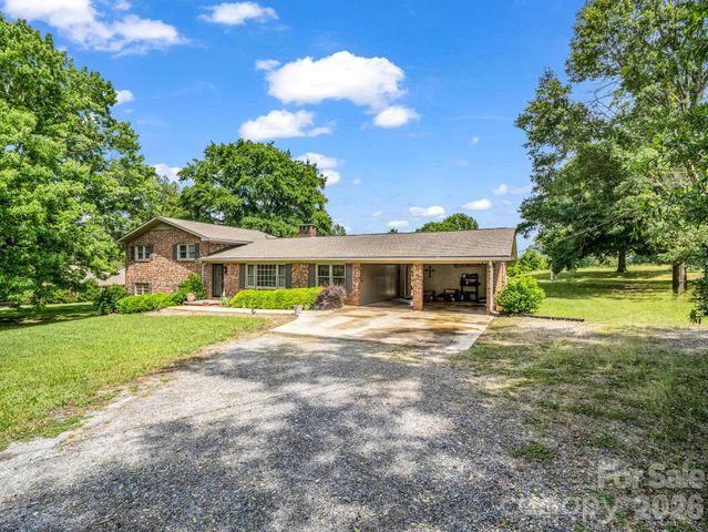 72 McEntire Road, Tryon, NC 28782