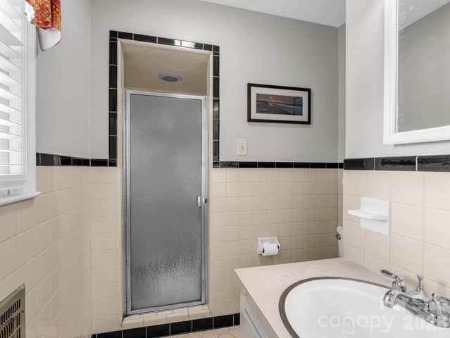 72 McEntire Road, Tryon, NC 28782