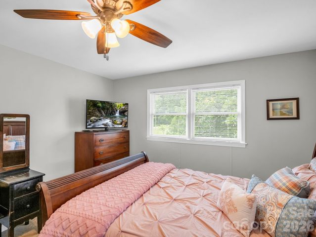 72 McEntire Road, Tryon, NC 28782