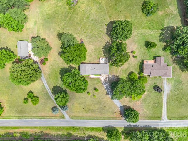 72 McEntire Road, Tryon, NC 28782
