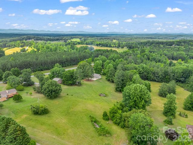 72 McEntire Road, Tryon, NC 28782