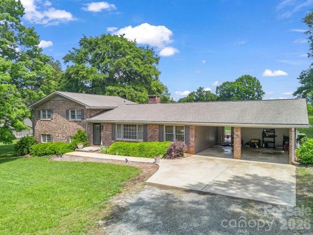 72 McEntire Road, Tryon, NC 28782