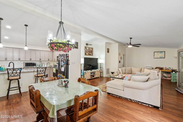 21 Caswell Avenue, Beaufort, SC 29902