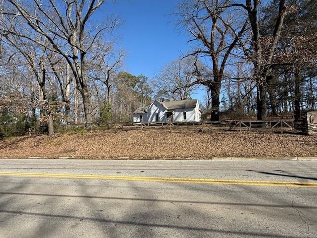 4854 Stonewall Tell Road, Atlanta, GA 30349