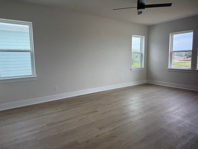1004 Triton Ave., Little River, SC 29566
