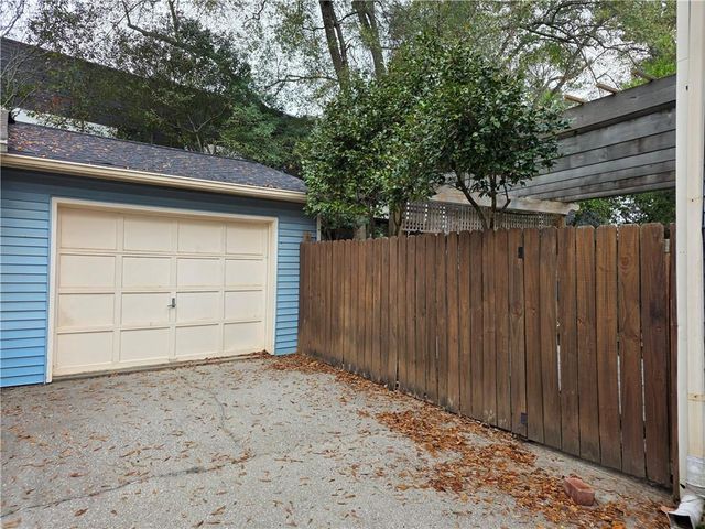 8 Old Decatur Circle, Decatur, GA 30030