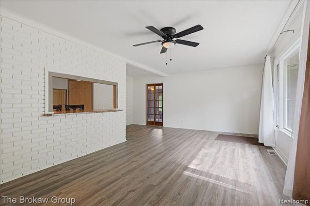 603 E Chelsea Circle, Davison, MI 48423