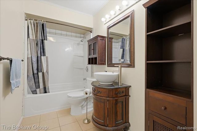 603 E Chelsea Circle, Davison, MI 48423