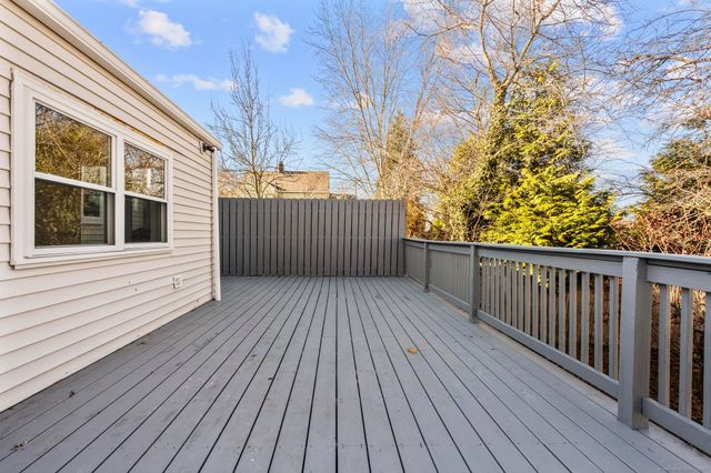 4 Bellview Road, Branford, CT 06405