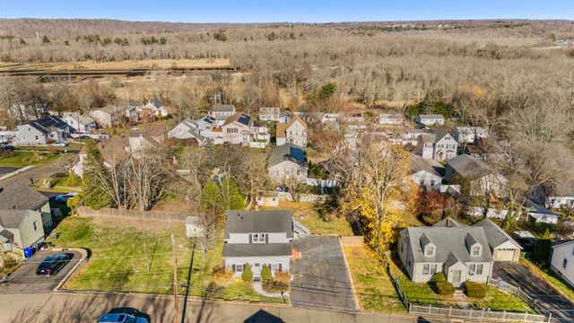 4 Bellview Road, Branford, CT 06405