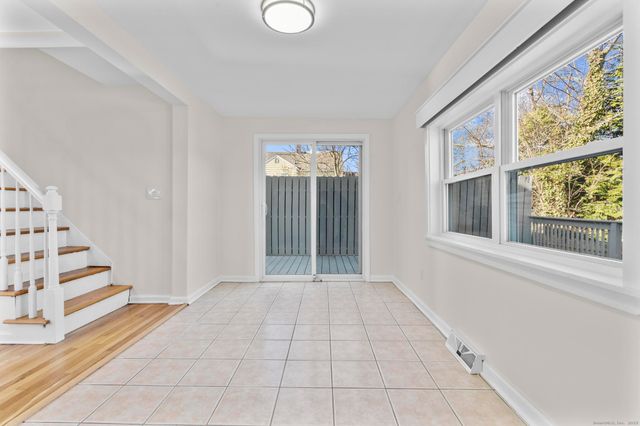 4 Bellview Road, Branford, CT 06405