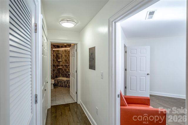 718 W Trade Street 605, Charlotte, NC 28202