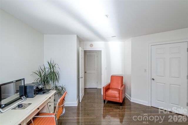 718 W Trade Street 605, Charlotte, NC 28202