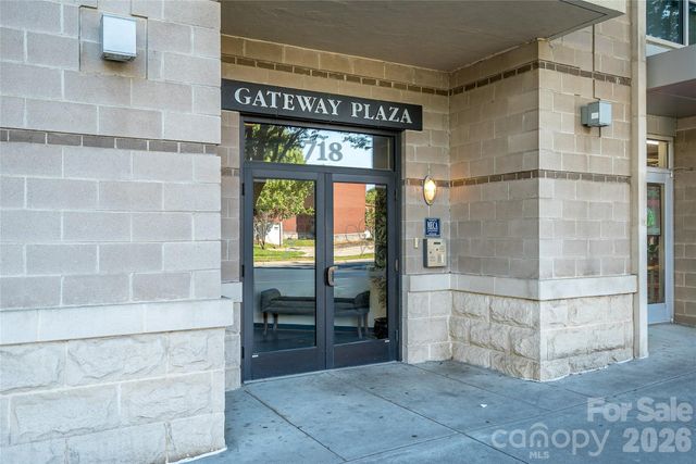 718 W Trade Street 605, Charlotte, NC 28202
