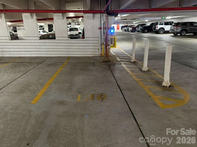 718 W Trade Street 605, Charlotte, NC 28202