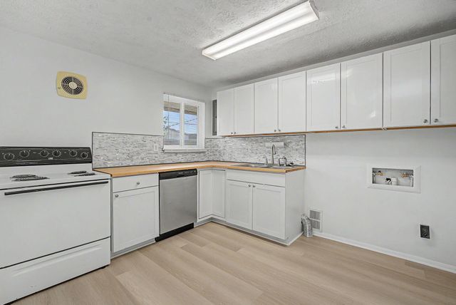 5608 Storck Drive, Dayton, OH 45424