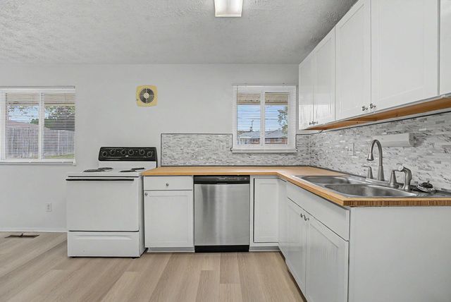 5608 Storck Drive, Dayton, OH 45424