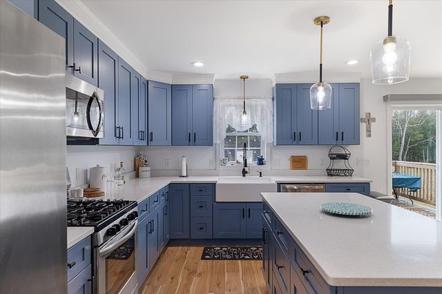 119 Warwick Road, Winchester, NH 03470