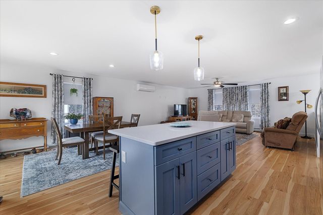 119 Warwick Road, Winchester, NH 03470