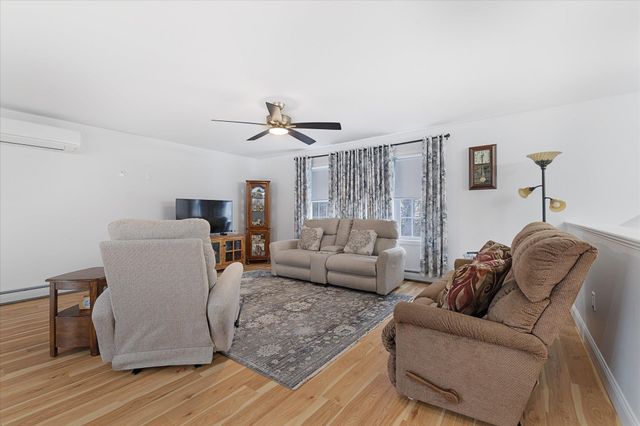 119 Warwick Road, Winchester, NH 03470