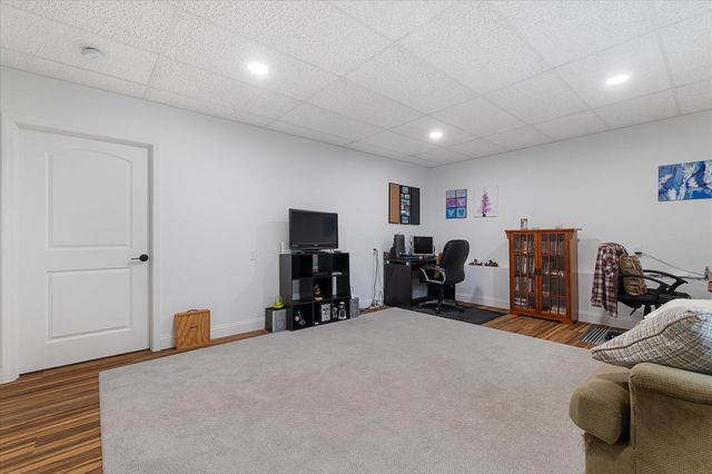 119 Warwick Road, Winchester, NH 03470