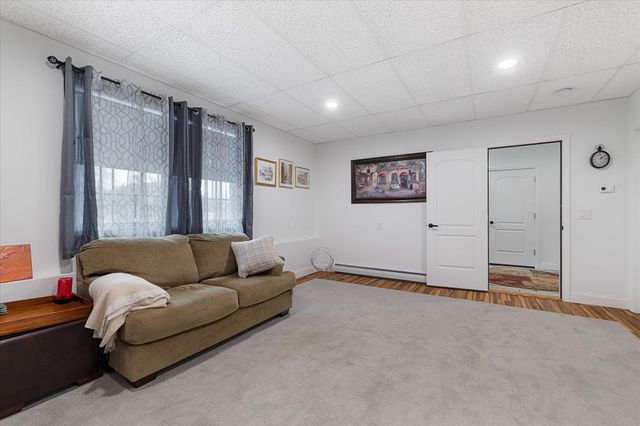 119 Warwick Road, Winchester, NH 03470