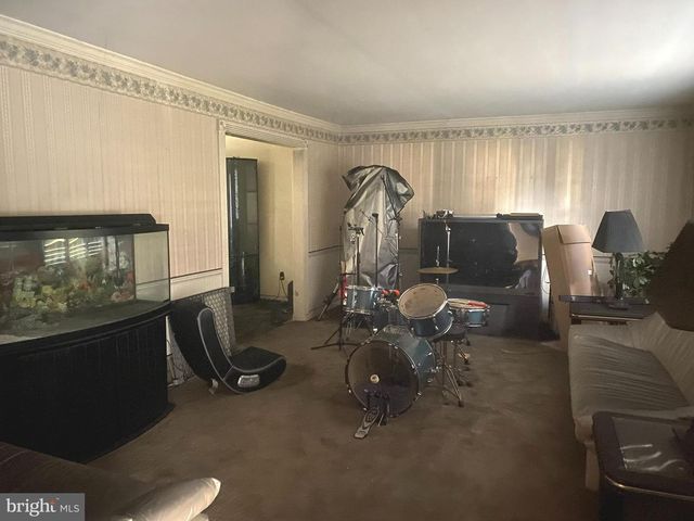 21 JOANNE RD, Southampton, PA 18966