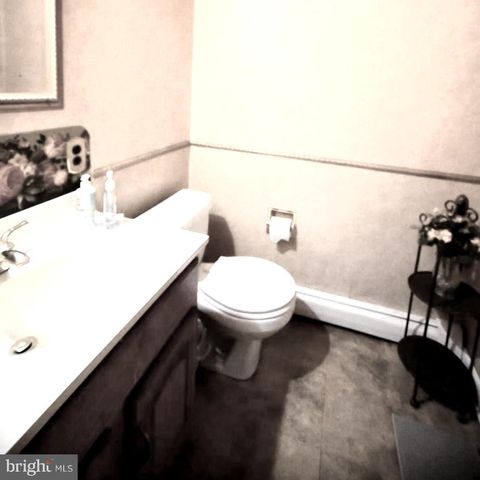 21 JOANNE RD, Southampton, PA 18966