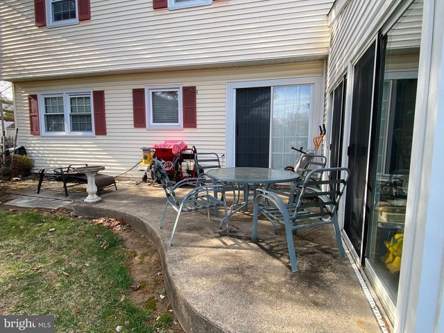 21 JOANNE RD, Southampton, PA 18966