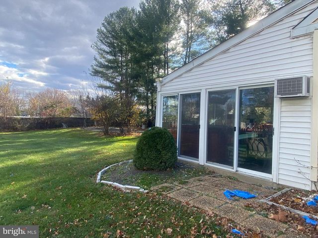 21 JOANNE RD, Southampton, PA 18966