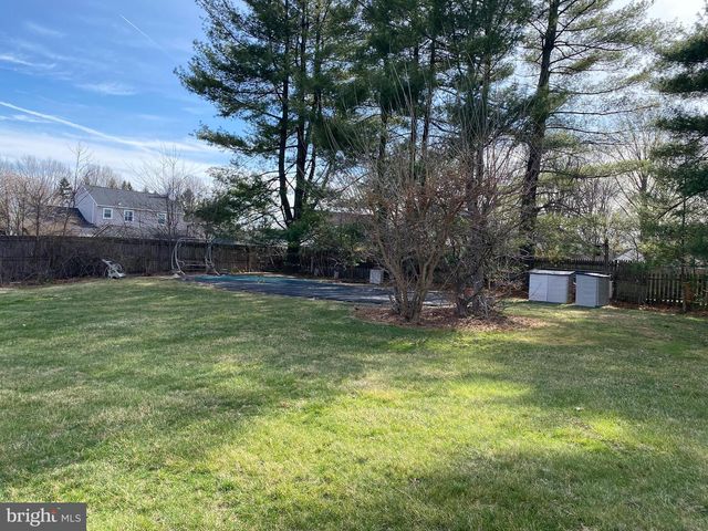 21 JOANNE RD, Southampton, PA 18966