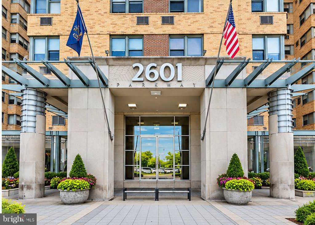 2601 PENNSYLVANIA AVE #602, PHILADELPHIA, PA 19130 — exterior