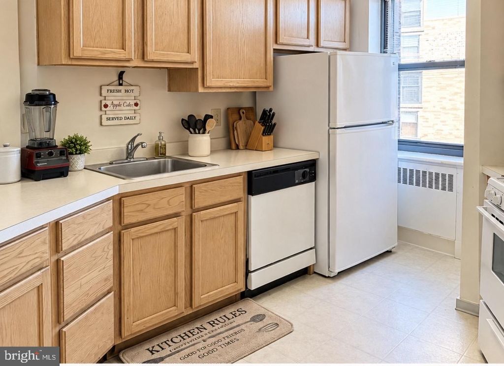 2601 PENNSYLVANIA AVE #602, PHILADELPHIA, PA 19130 — photo 4