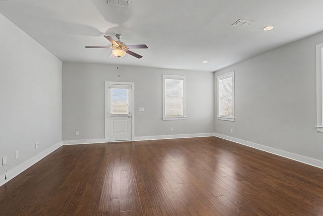 766 Cottage Park Dr, Nashville, TN 37207