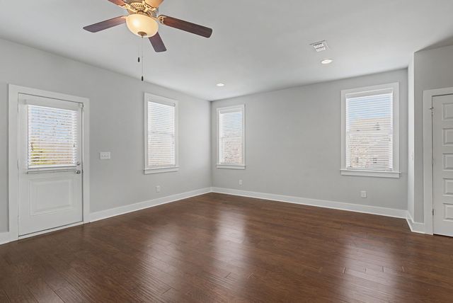 766 Cottage Park Dr, Nashville, TN 37207