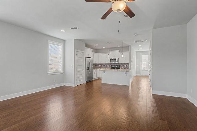 766 Cottage Park Dr, Nashville, TN 37207