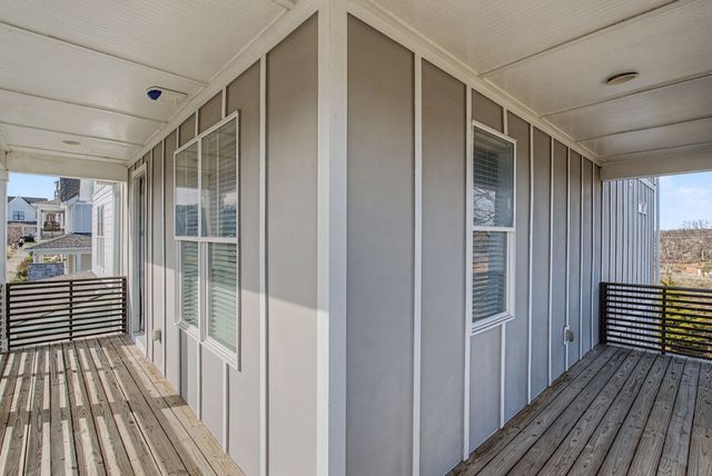 766 Cottage Park Dr, Nashville, TN 37207