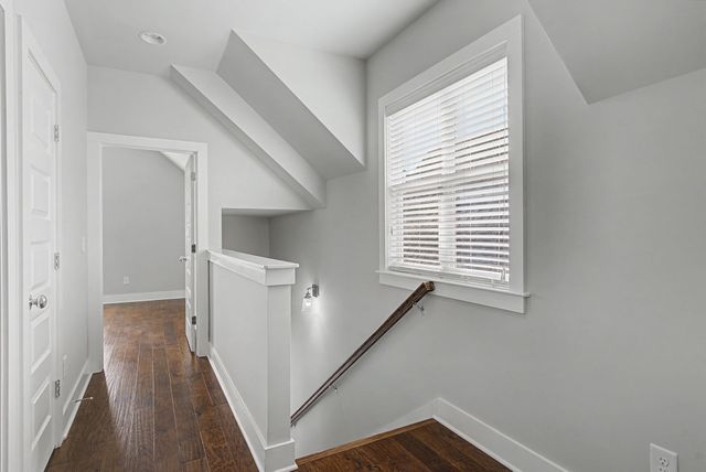 766 Cottage Park Dr, Nashville, TN 37207