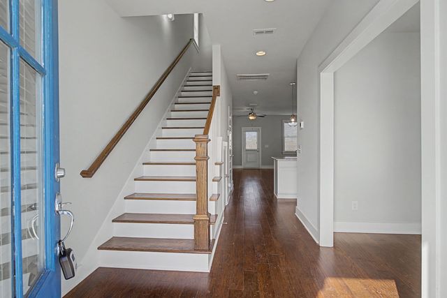 766 Cottage Park Dr, Nashville, TN 37207