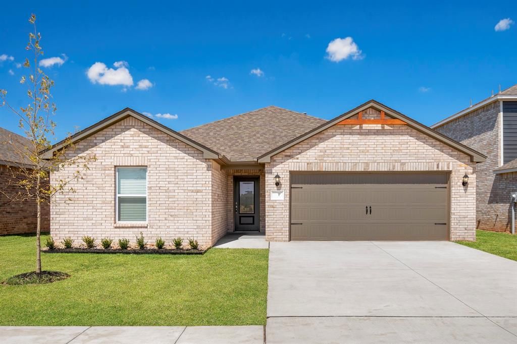 744 Luna Way, Tuttle, OK 73089
