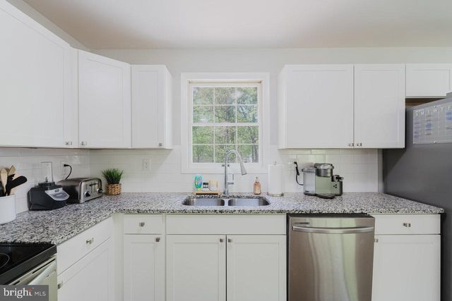 119 CANAL ROAD, Falling Waters, WV 25419