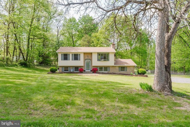 119 CANAL ROAD, Falling Waters, WV 25419