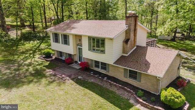 119 CANAL ROAD, Falling Waters, WV 25419