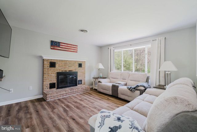 119 CANAL ROAD, Falling Waters, WV 25419