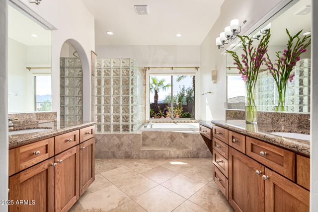 16030 S 27TH Drive, Phoenix, AZ 85045