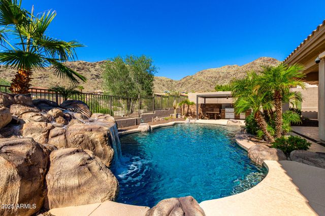 16030 S 27TH Drive, Phoenix, AZ 85045