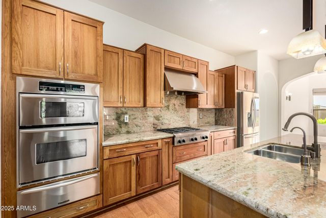 16030 S 27TH Drive, Phoenix, AZ 85045